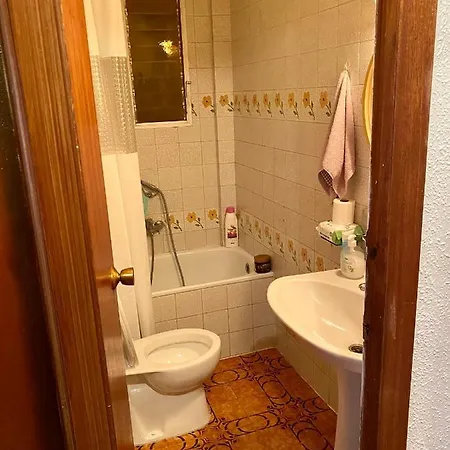 A Separate Comfort In A Two-room Is 28 Km From Valencia With Wi-fi Homestay *