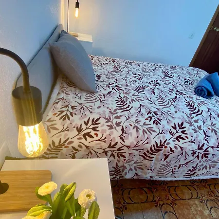 Homestay A Separate Comfort In A Two-room Is 28 Km From Valencia With Wi-fi Puerto de Sagunto